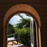 De Hut, In Natuurgebied En Vlakbij Het Κάμπινγκ *