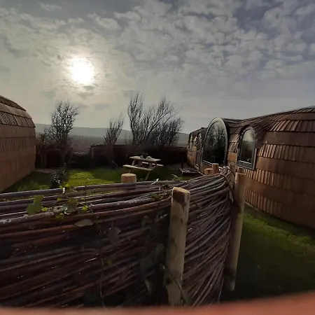 De Hut, In Natuurgebied En Vlakbij Het Campsite Callantsoog