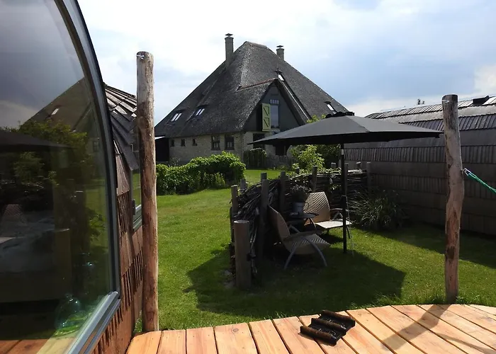De Hut, In Natuurgebied En Vlakbij Het Camping Callantsoog