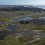 Camping De Hut, In Natuurgebied En Vlakbij Het